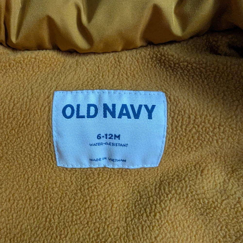 Old Navy Kids Puffer Vest in Mustard Yellow 6-12 month